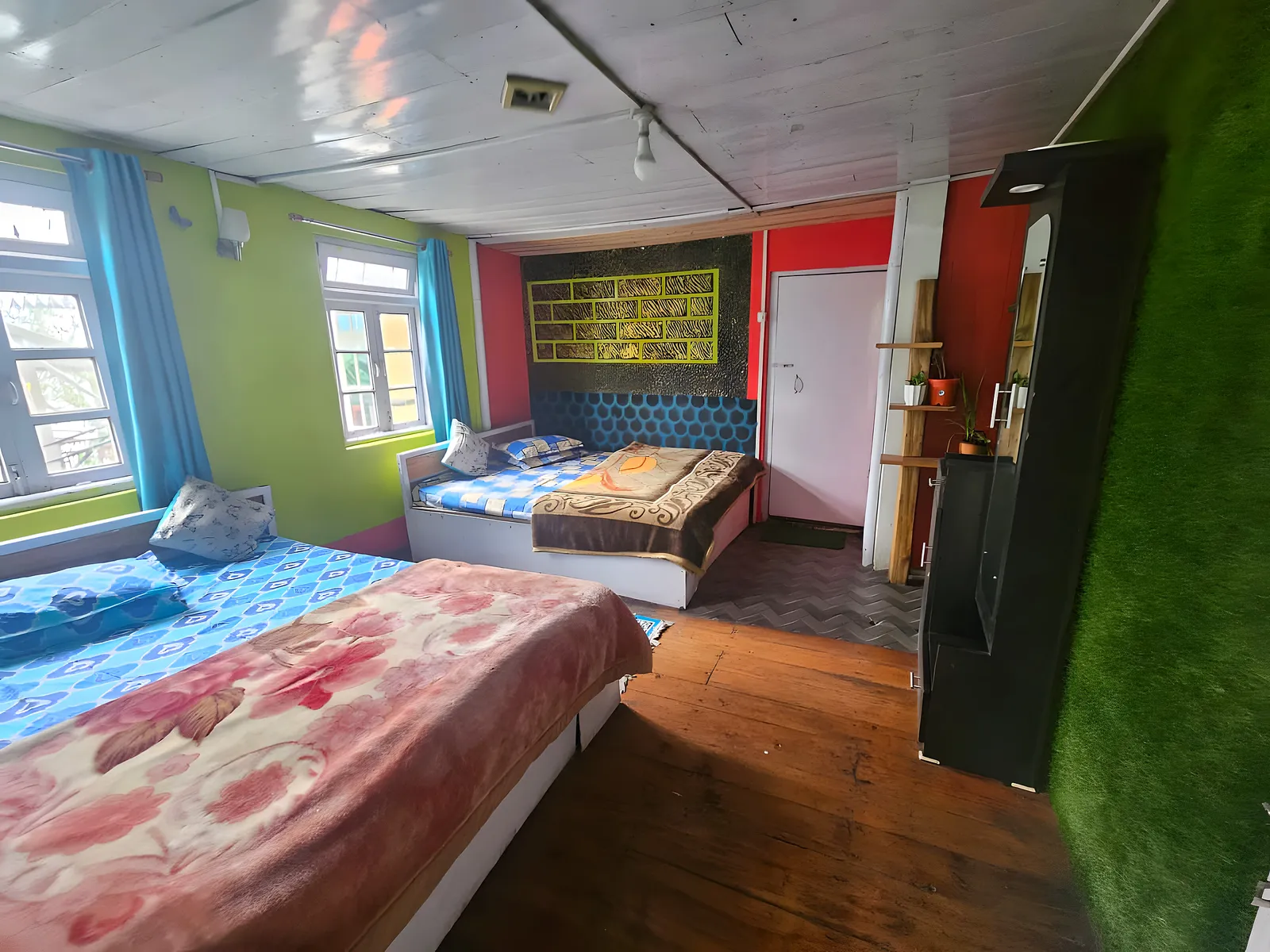 Triple Room